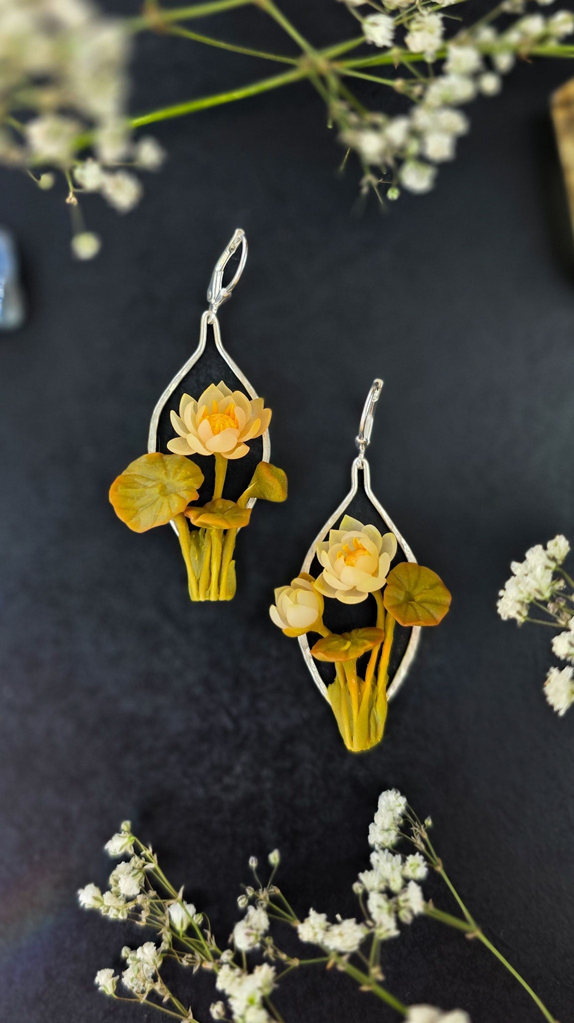 Transluced Water Lilies - Silver