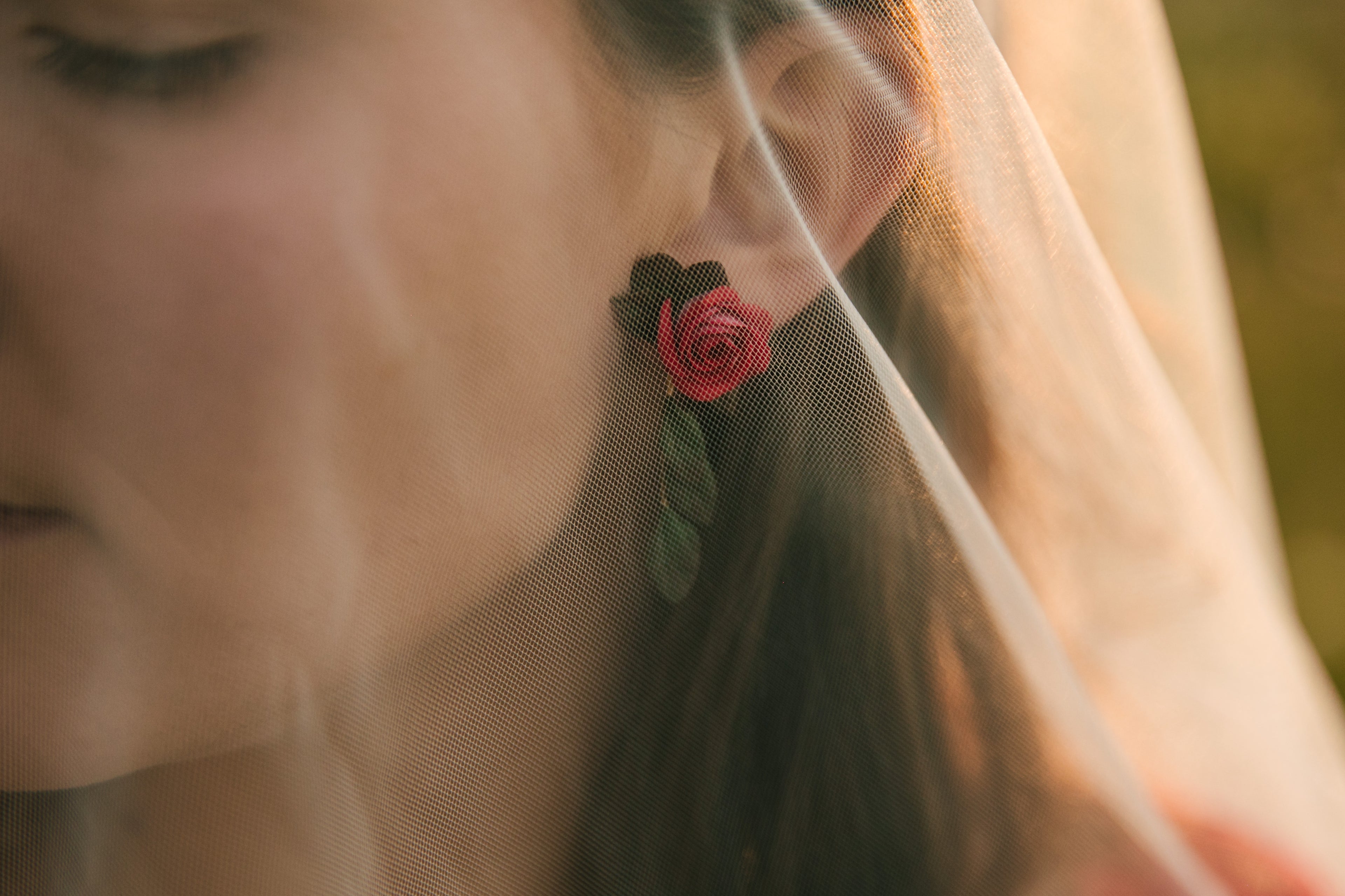 Red Roses Earrings - Studs